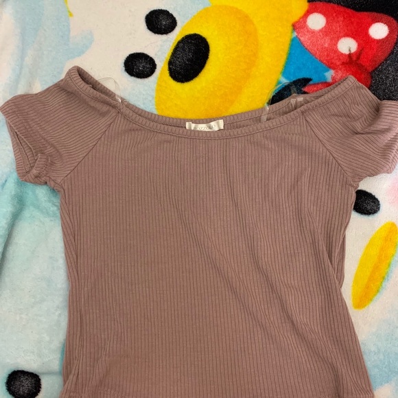 Clothes - Picture 7 of 8